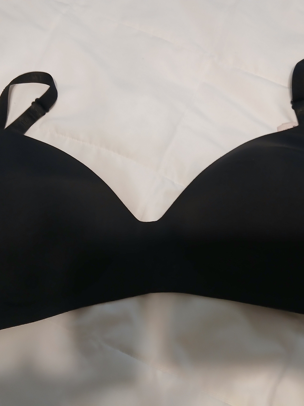 Victoria's Secret Black Smooth Molded Bra